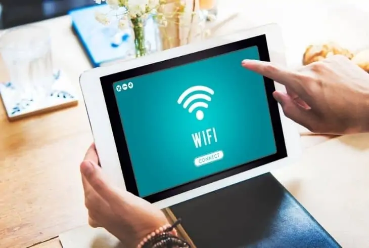 Can Someone Hack into My Phone Through Wifi? 4 wifi network