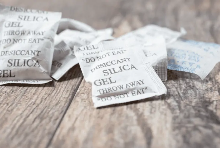 Airpod Pro Beeping After Getting Wet? Here’s How To Fix It 6 use silica packets