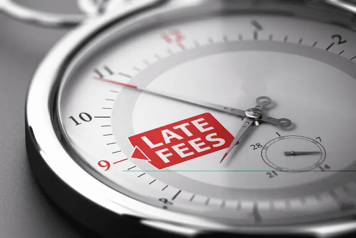 What Happens If You Don't Return A Redbox Movie? 3 late fees for not returning